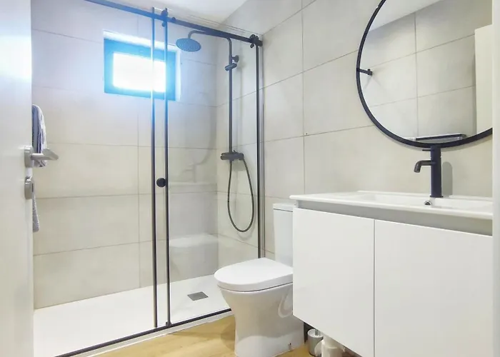 Casa Nautica T2 アパート オヴァール